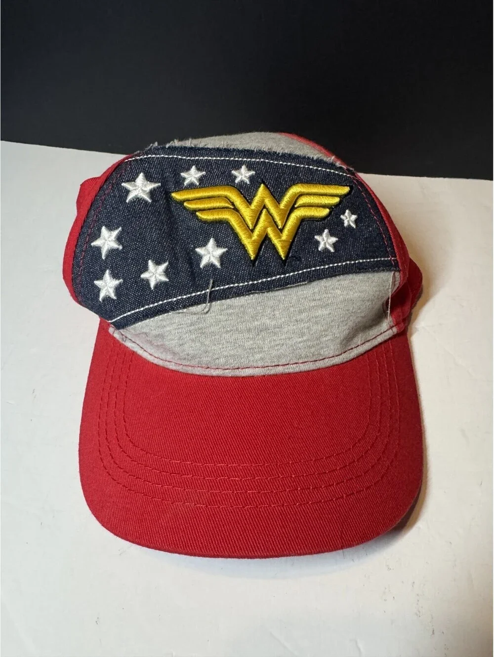 Wonder Woman Cap Hat Girls Snapback Red 100% Cotton New with Tags